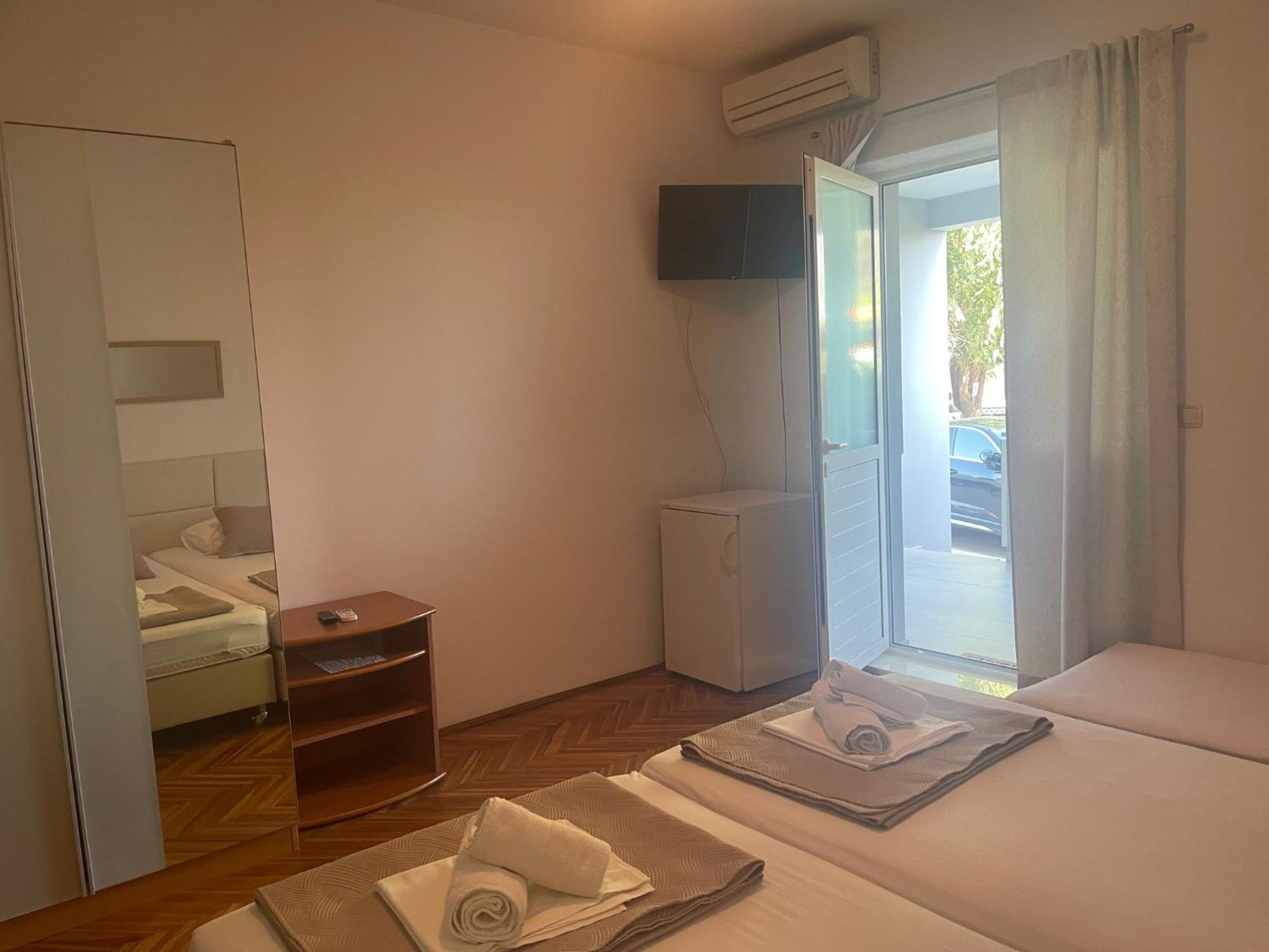 Apartments Ante أوميس المظهر الخارجي الصورة
